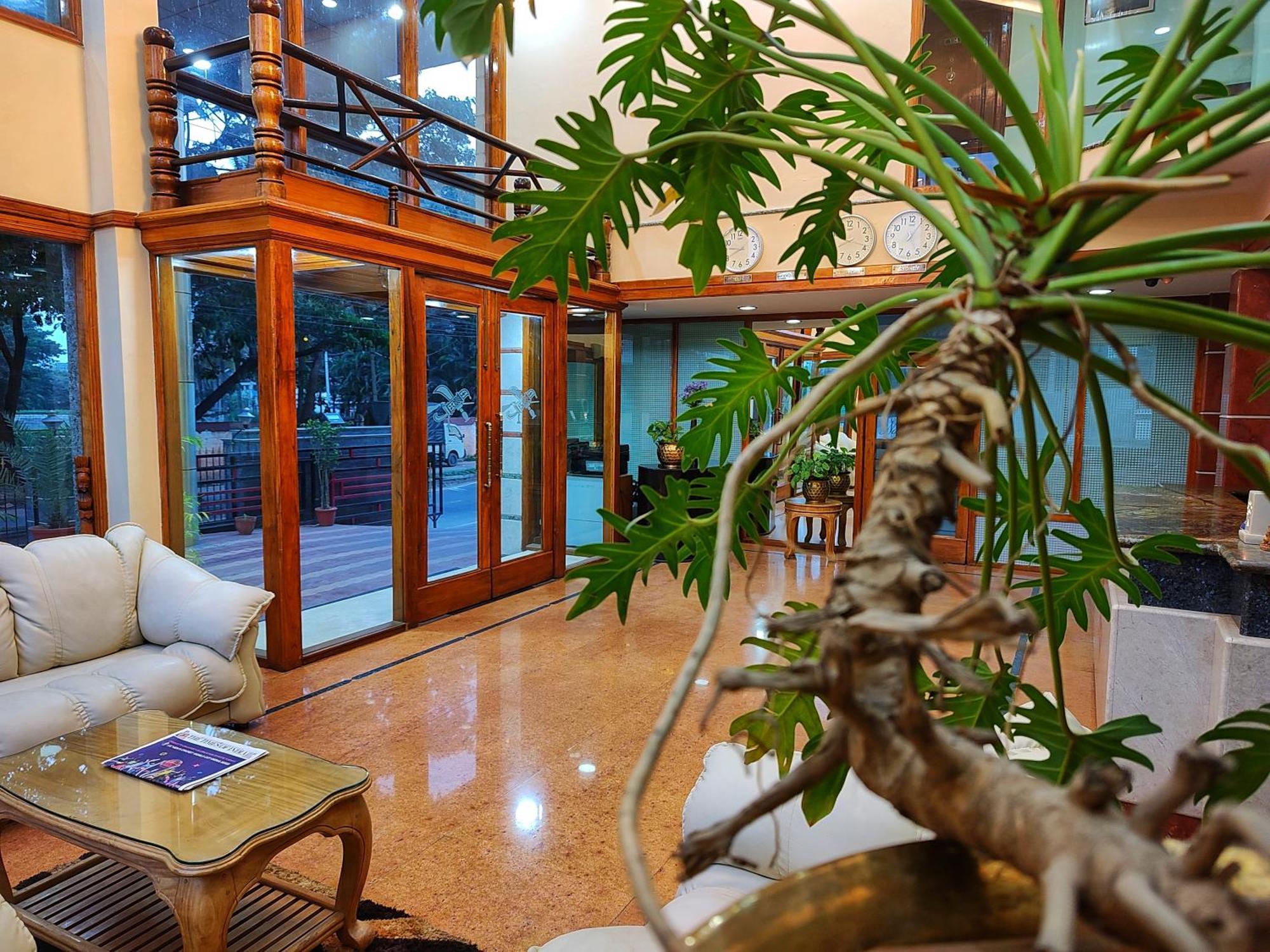 Hotel Presidency Kempegowda International Airport Bangalore Dış mekan fotoğraf